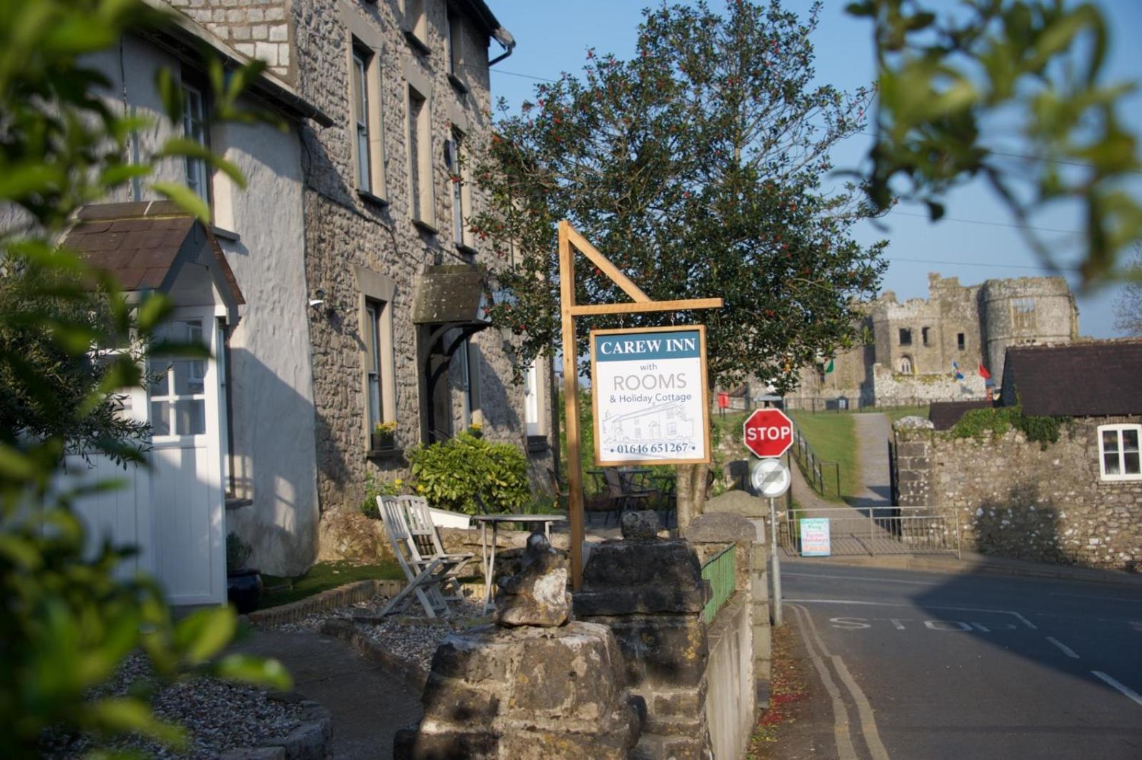 Carew Inn 外观 照片