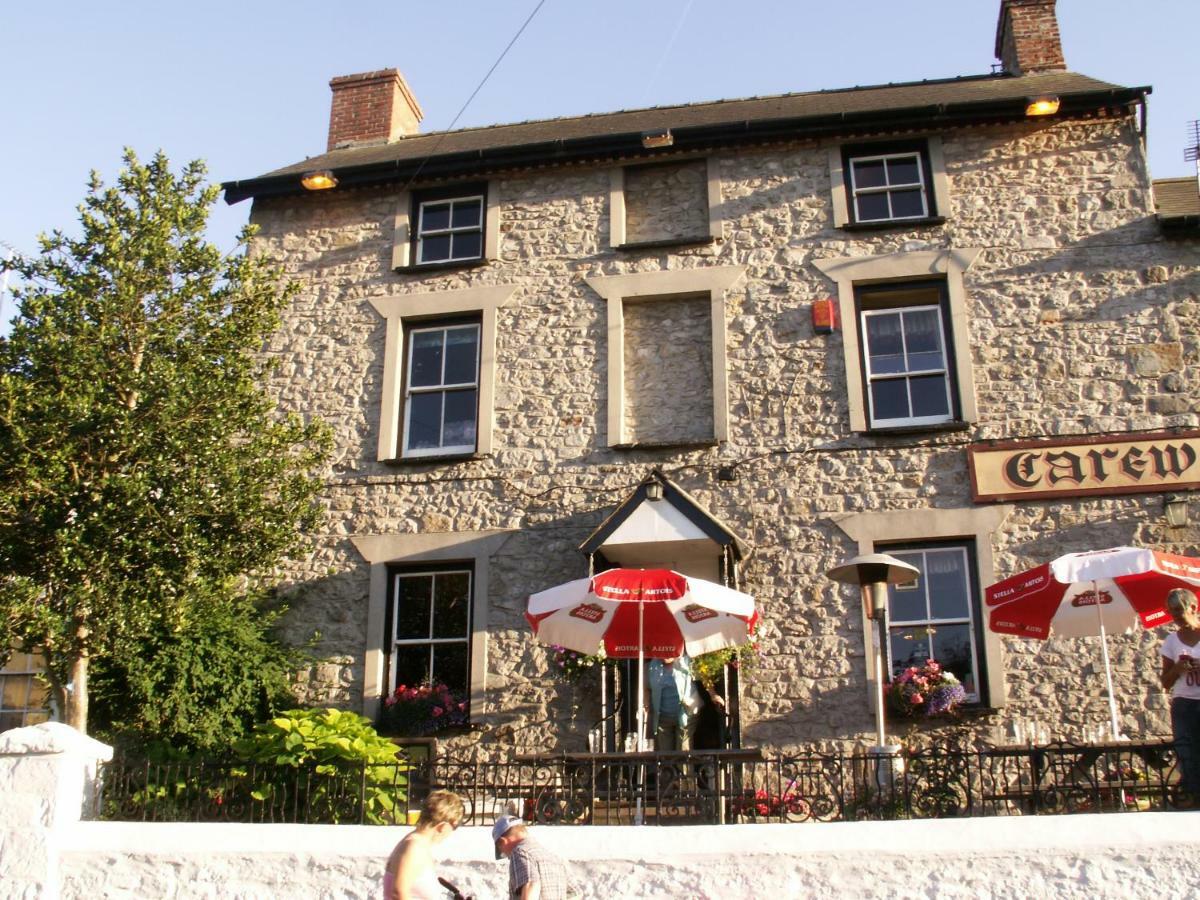 Carew Inn 外观 照片